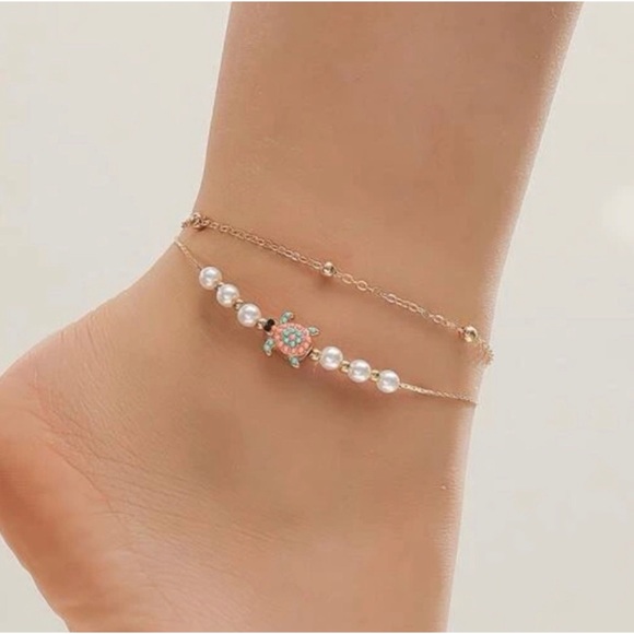 Blossom Boutique Jewelry - 1 LEFT! Gold Layered Pearl And Turtle Ankle Bracelet